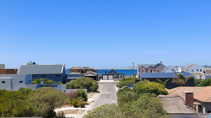 5 Bedroom Property for Sale in Britannia Bay Western Cape